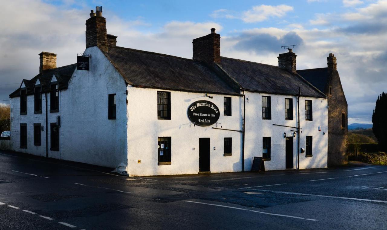 The Waterloo Arms Hotel Chirnside Exterior foto